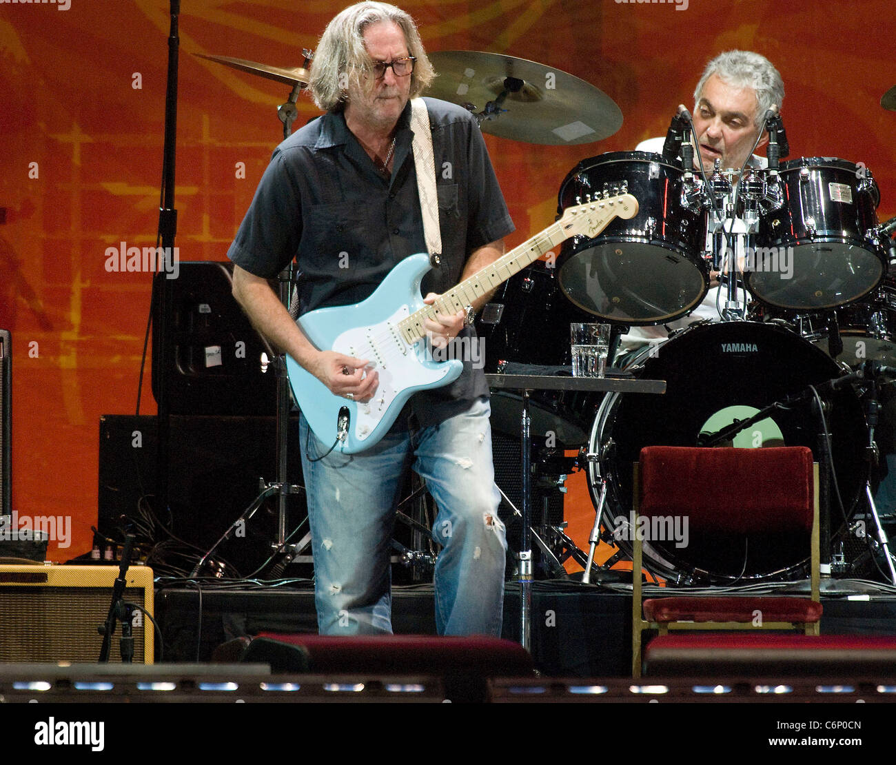 Eric Clapton Band Crossroads Guitar Festival 2010 at Toyota Park llinois,  Chicago, USA - 26.06.10 Stock Photo - Alamy
