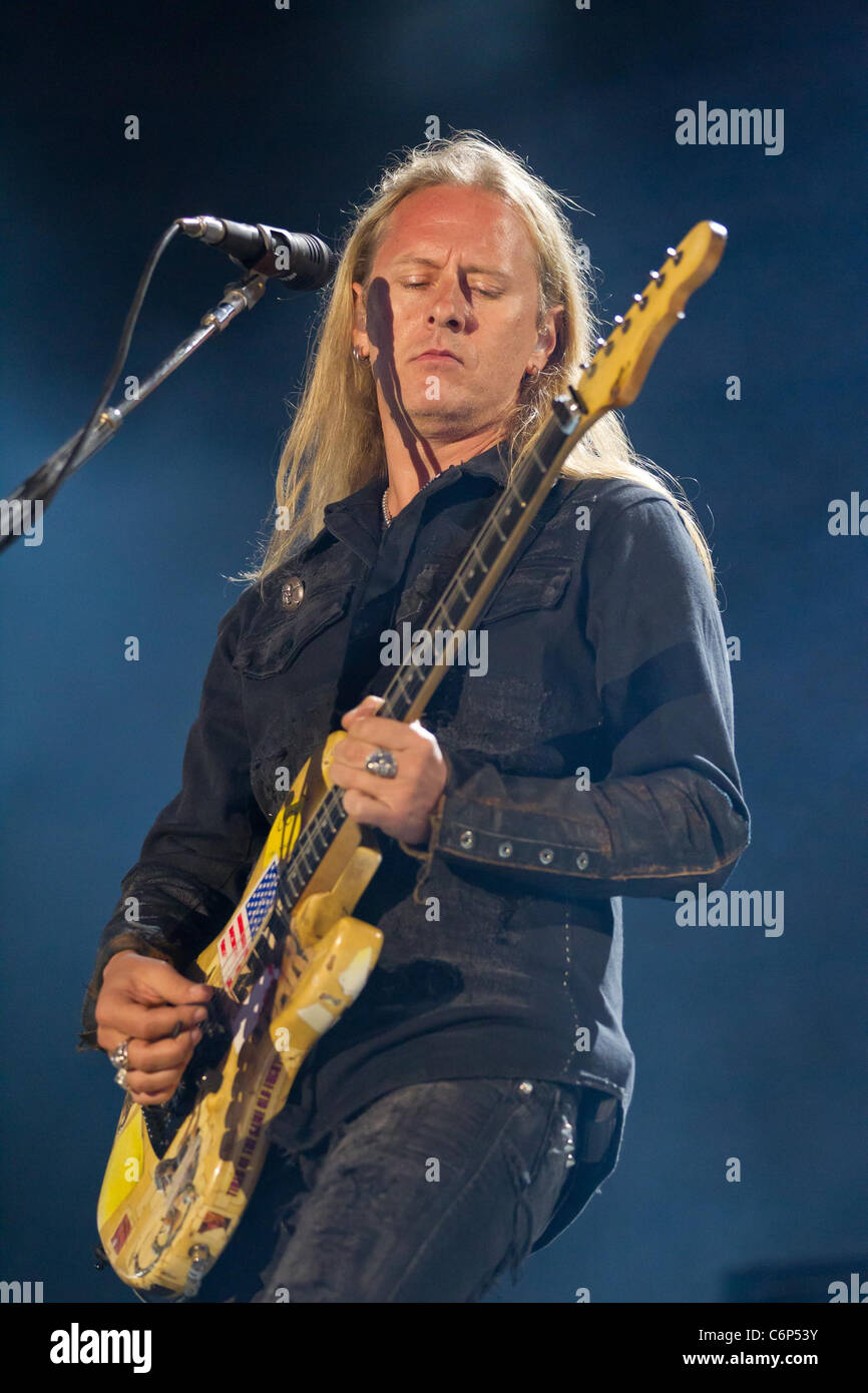 Jerry Cantrell of Alice in Chains Optimus Alive! 2010 at Passeio Maritimo  de Alges - Day 1 Lisborn, Portugal - 08.07.10 Stock Photo - Alamy