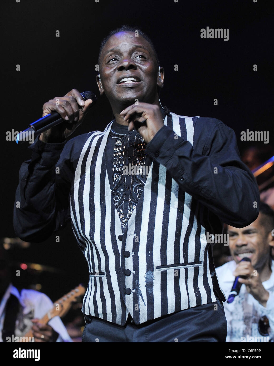 Maurice white earth wind and fire hires stock photography and images