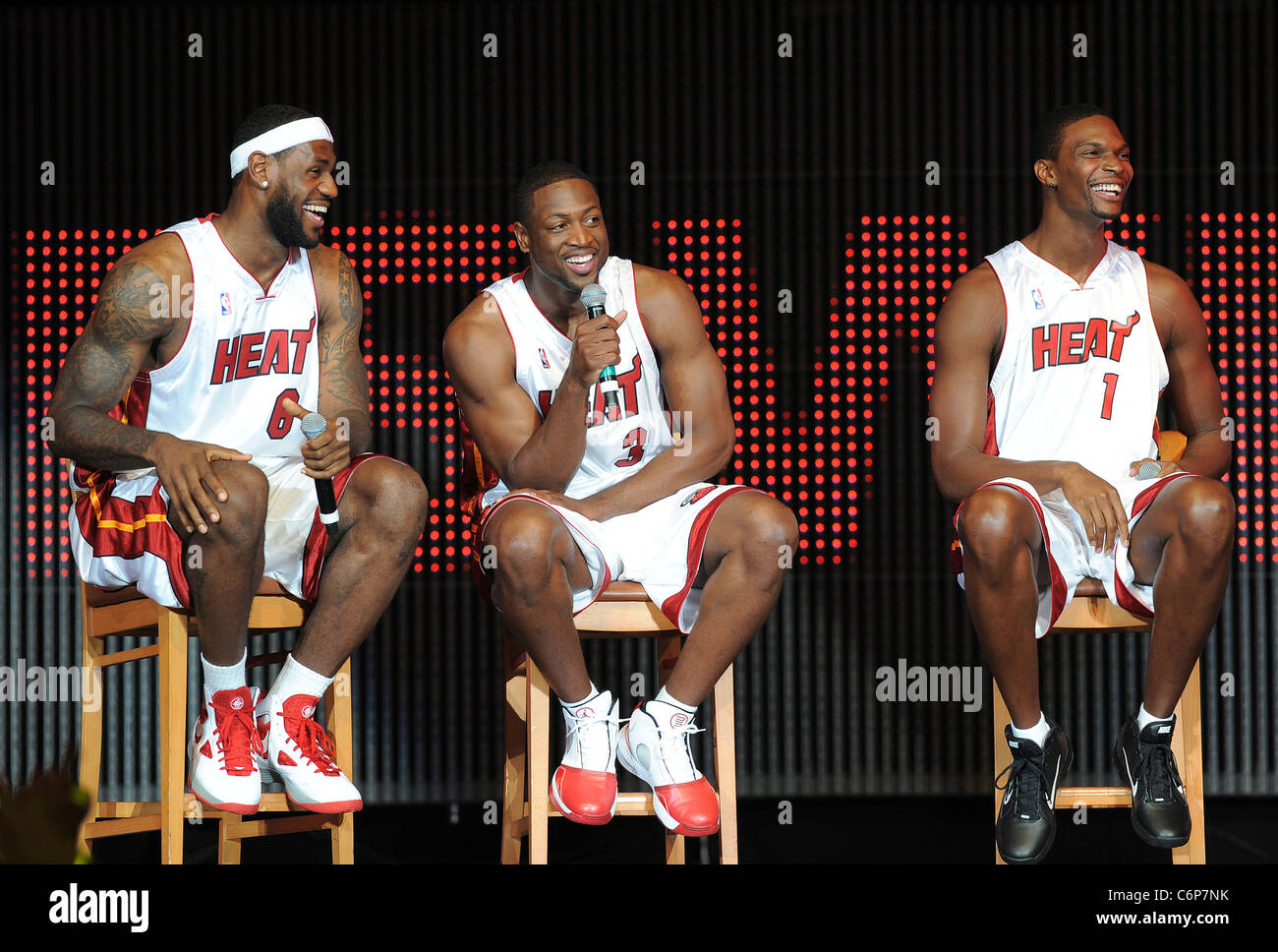 Miami Heat Watch The Throne Chris Bosh Lebron James Dwyane Wade Art For Fan  3D All Over Print Polo Shirt - Bluefink
