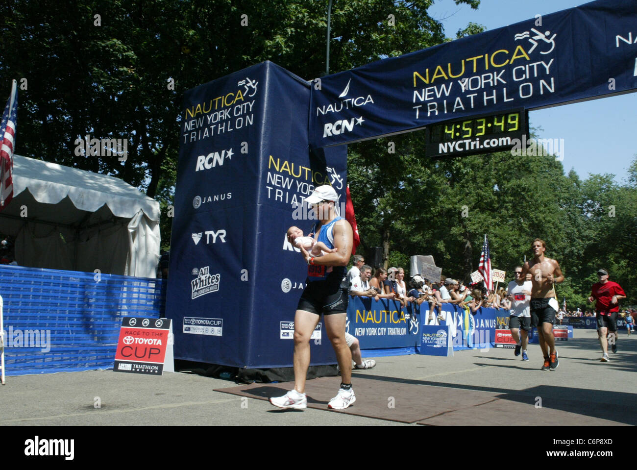 NYC Nautica Swim, Bike, Run Triathlon Washington DC, USA - 16.07.10 : Carrie Devorah Stock Photo