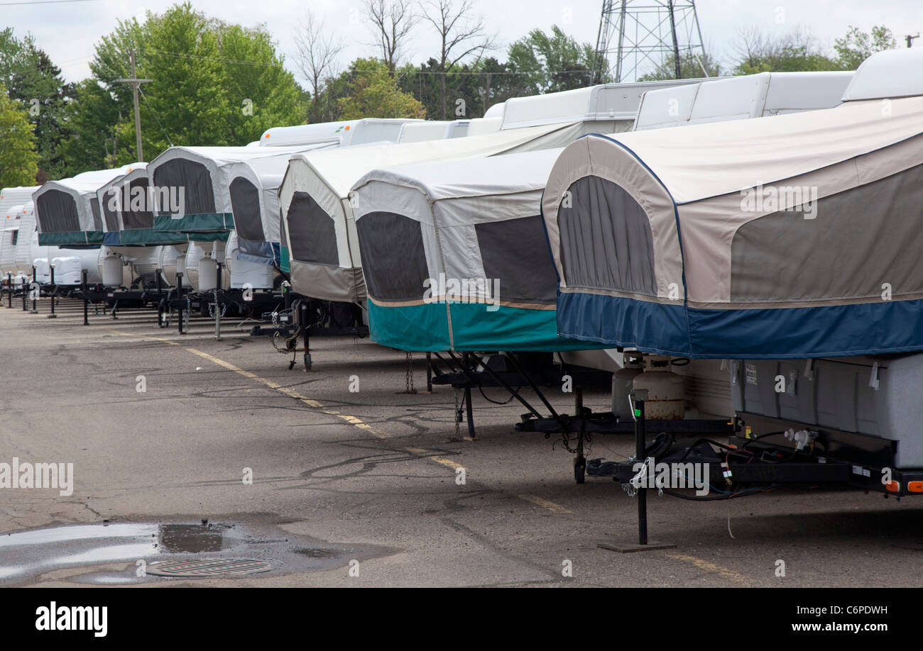 Wixom, Michigan - Pop-up campers on sale at a recreational vehicle dealer. Stock Photo