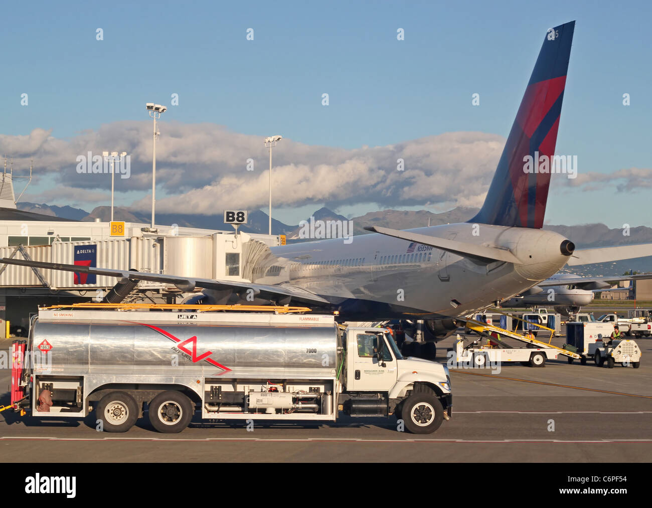 Fuel truck airport hires stock photography and images Alamy