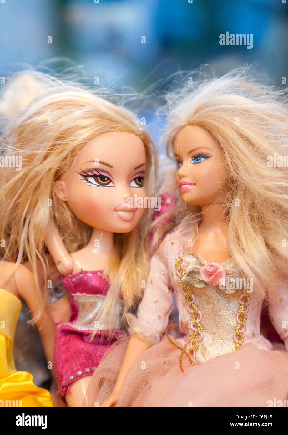 Barbie and Bratz dolls together Stock Photo - Alamy