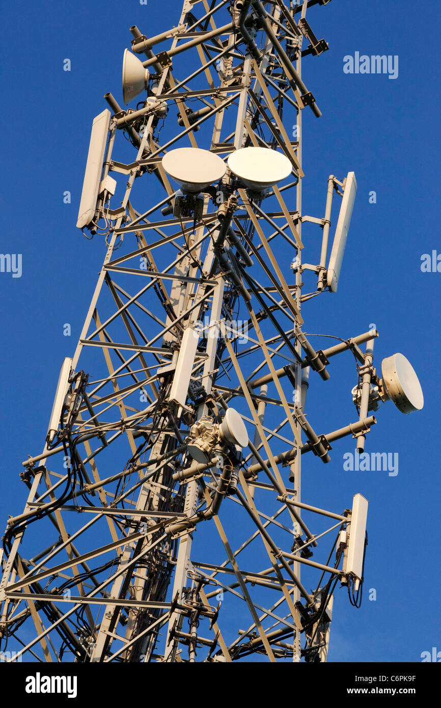 Mast transmitter hi-res stock photography and images - Alamy