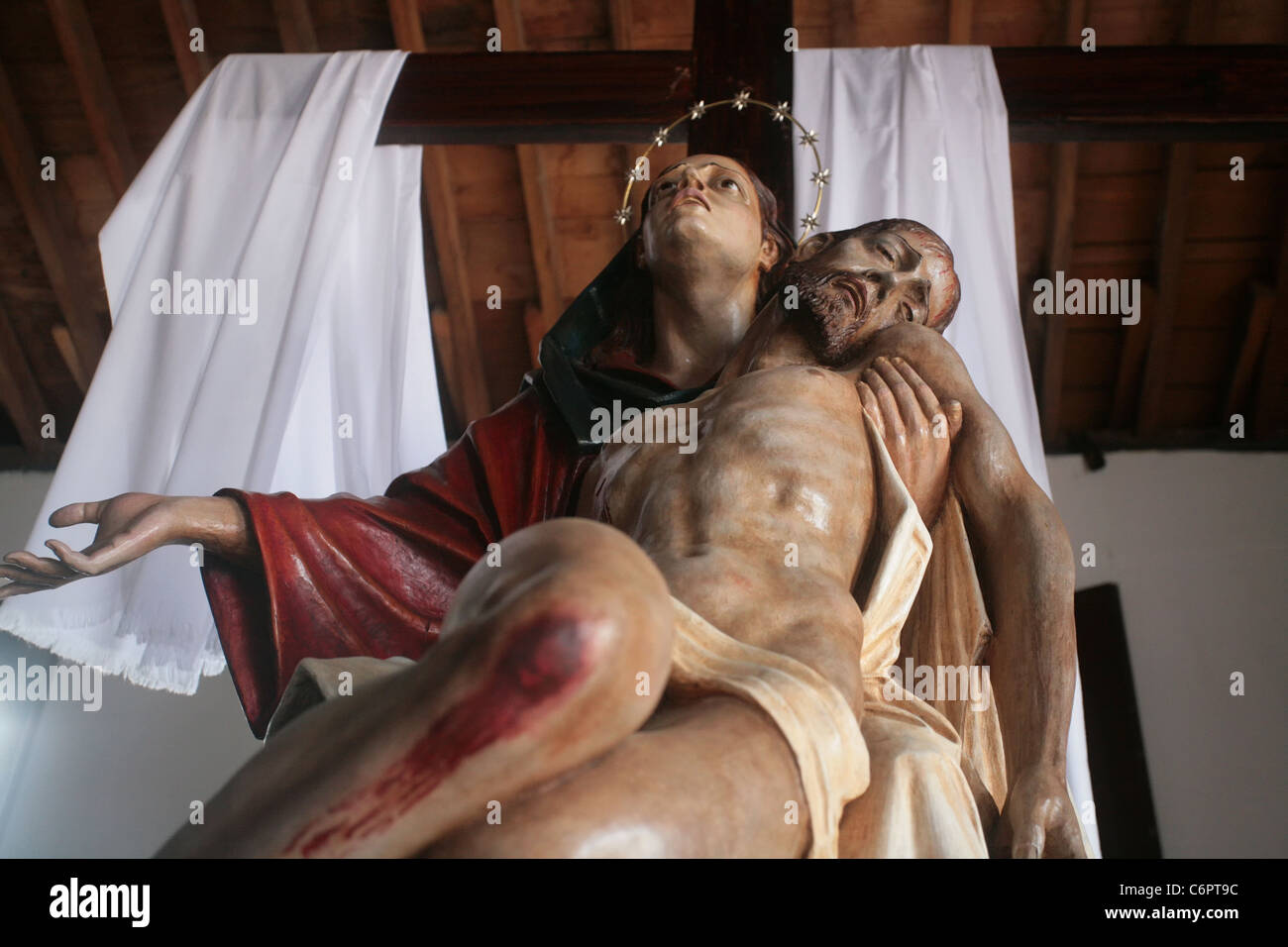 Statue mary jesus christ dead hi-res stock photography and images - Alamy