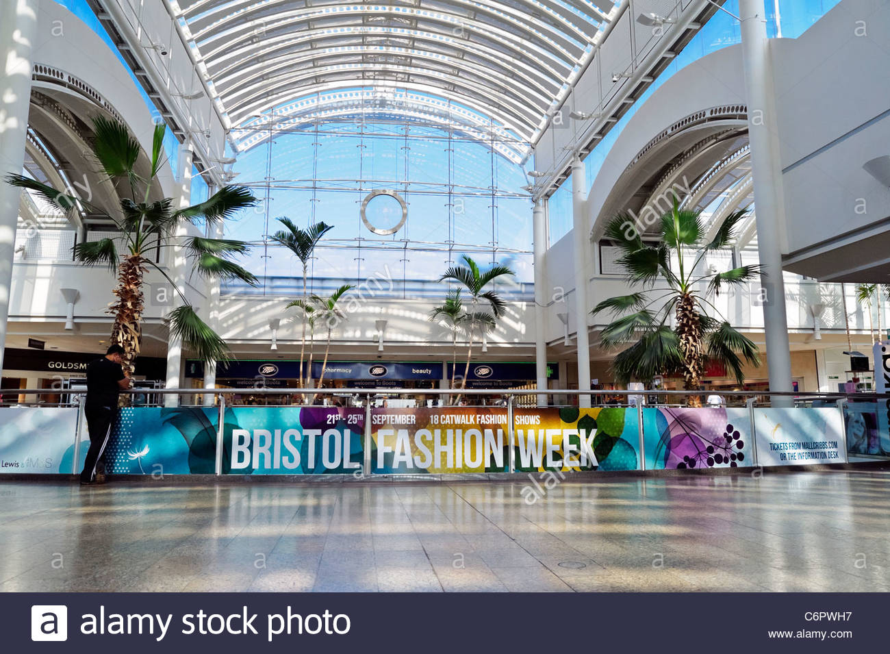 Cribbs Causeway Stock Photos & Cribbs Causeway Stock Images Alamy