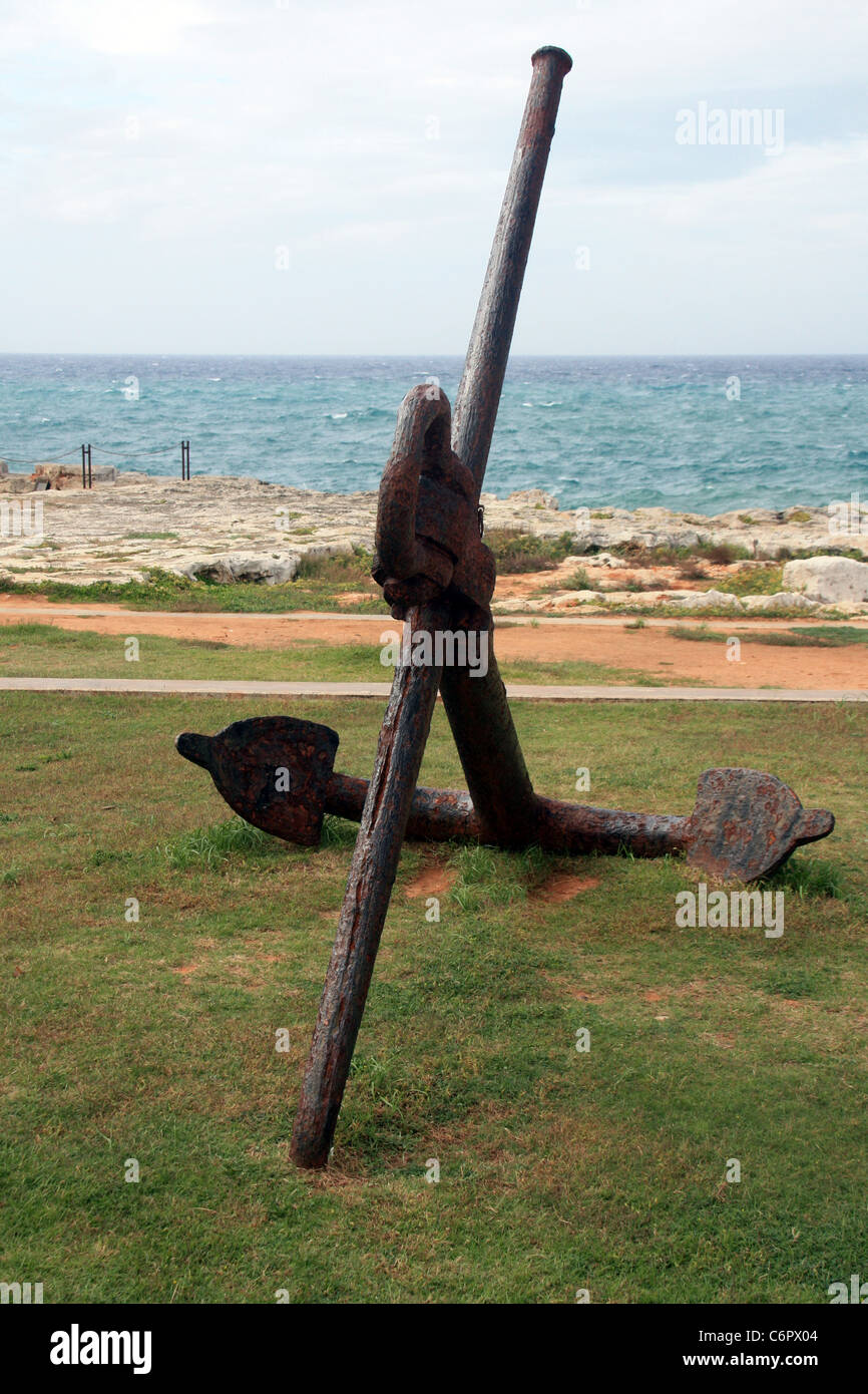 An anchor set on land Stock Photo Alamy