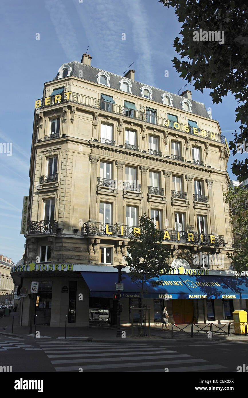 A famous on the Boulevard St Michel in Paris Stock Photo Alamy