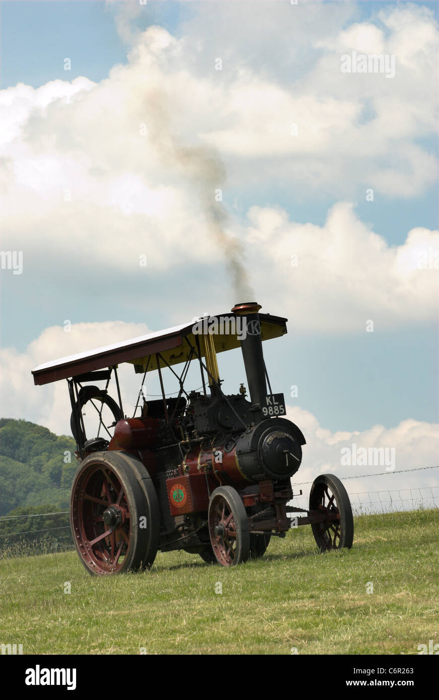 A Tasker B2 Convertible Tractor, 1923, R/n KL9885, W/n 1902 pictured at Wiston Steam Rally in Sussex Stock - Alamy