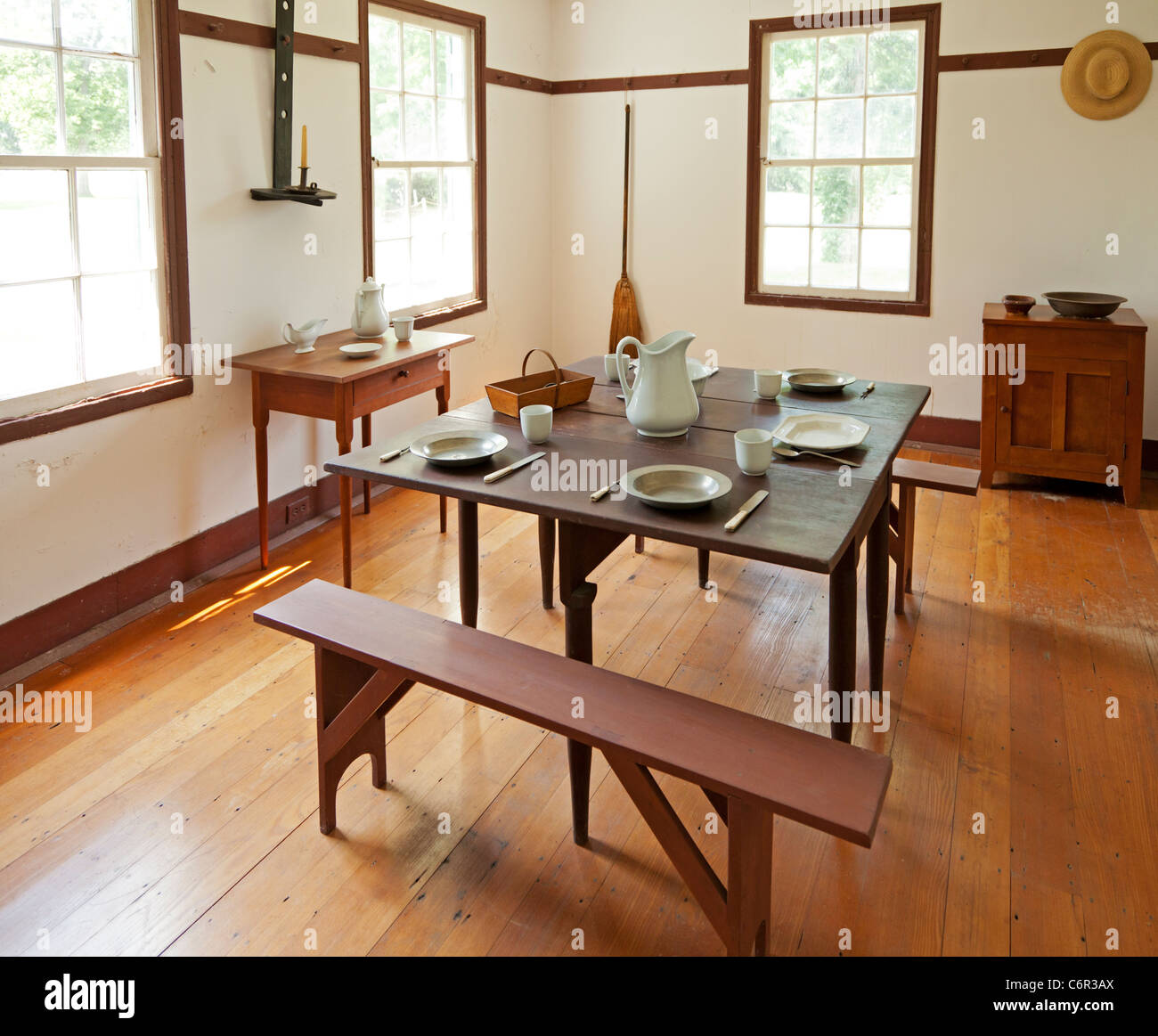 Dining room interior in a shaker home Stock Photo - Alamy