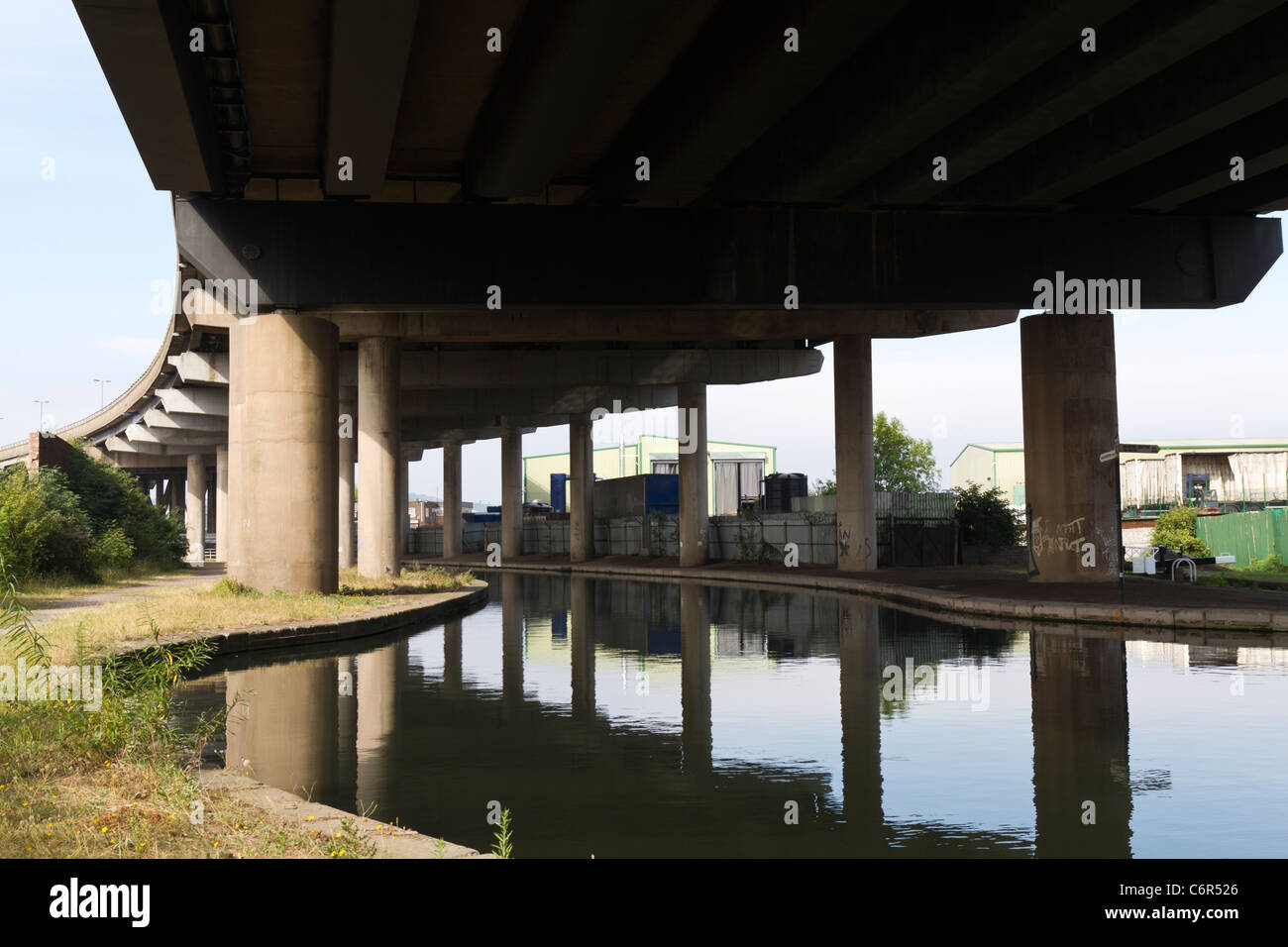 The M5 motorway above the canal in Smethwick Stock Photo