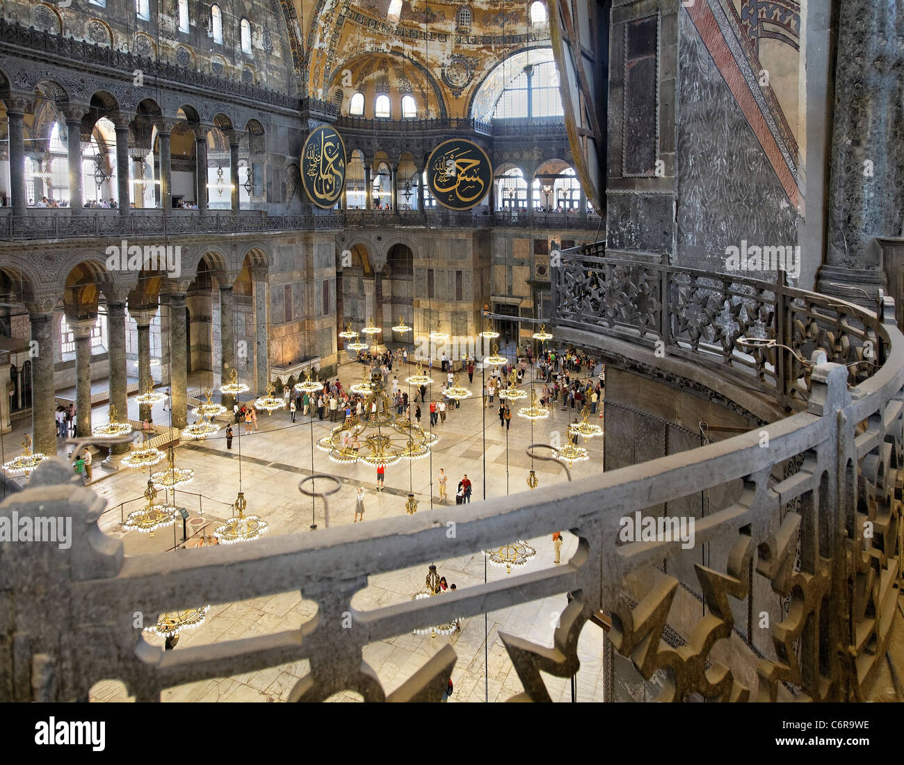 Grand hall hi-res stock photography and images - Alamy