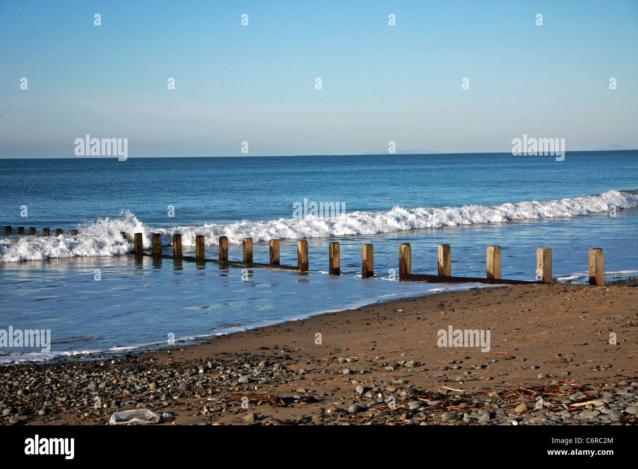 Waves breaking on the beach at Borth, Near Aberystwyth Stock Photo Alamy