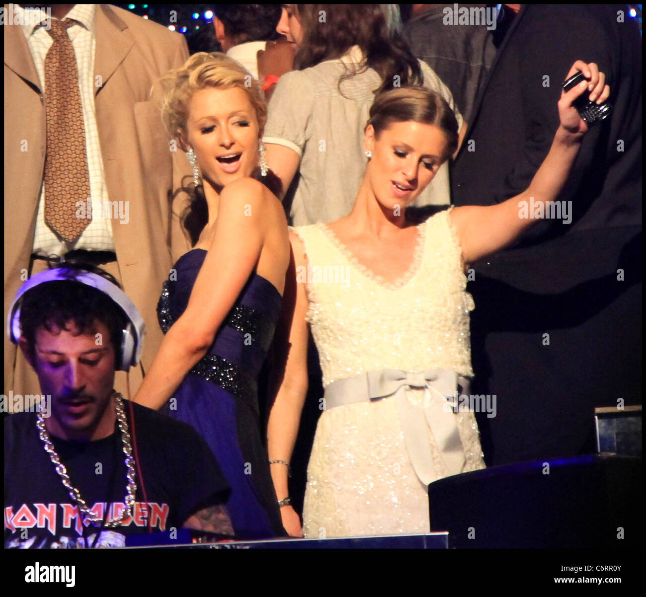 Paris Hilton And Sister Nicky Hilton Party The Night Away At The VIP ...