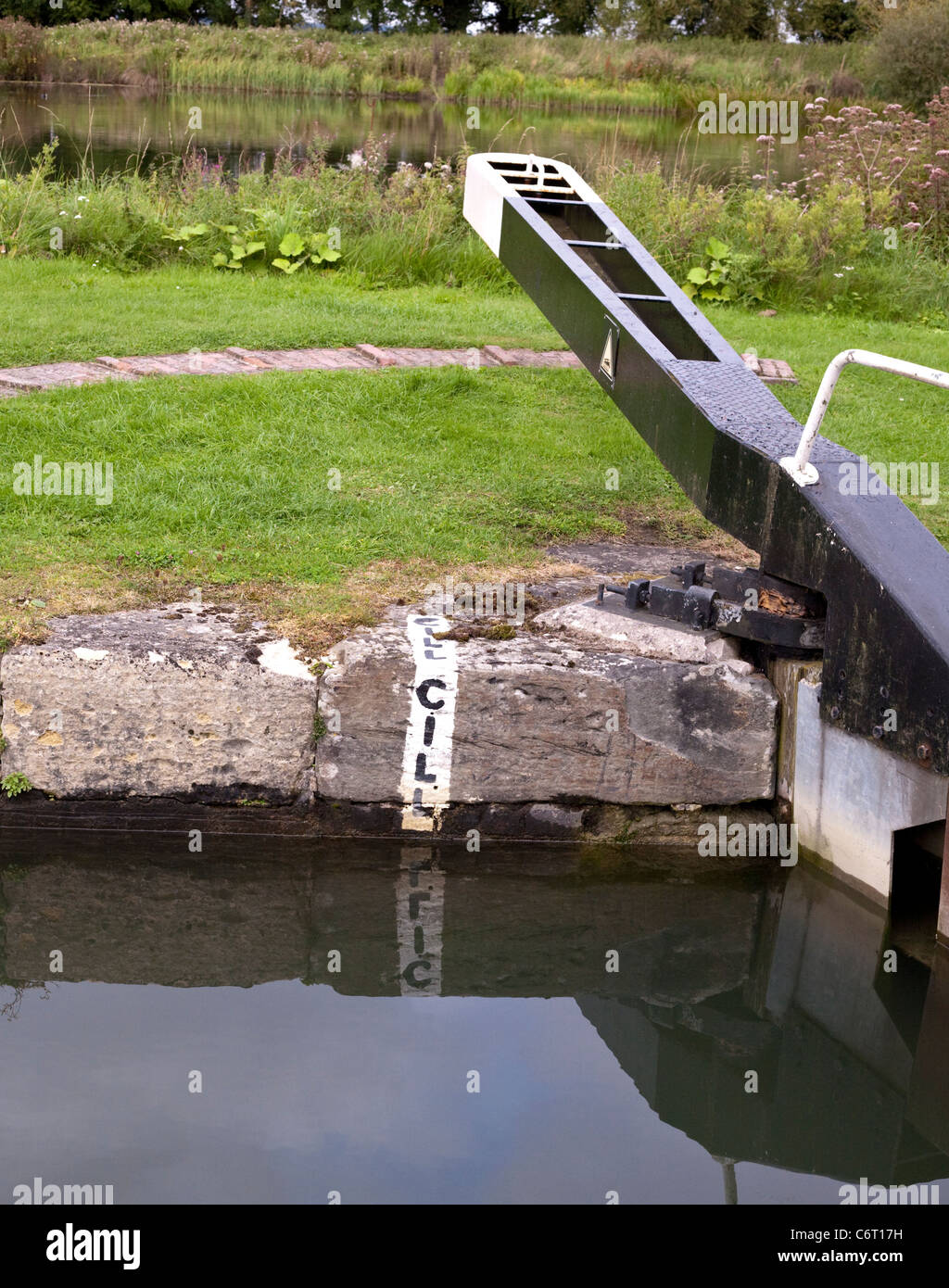 cill mark on a canal bank at the caen hill locks devizes Stock Photo
