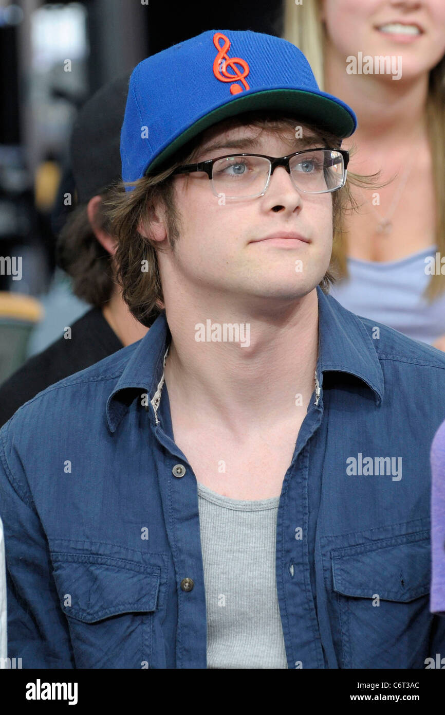 Jamie Johnston of band 'Soundspeed' visits MuchOnDemand to talk about