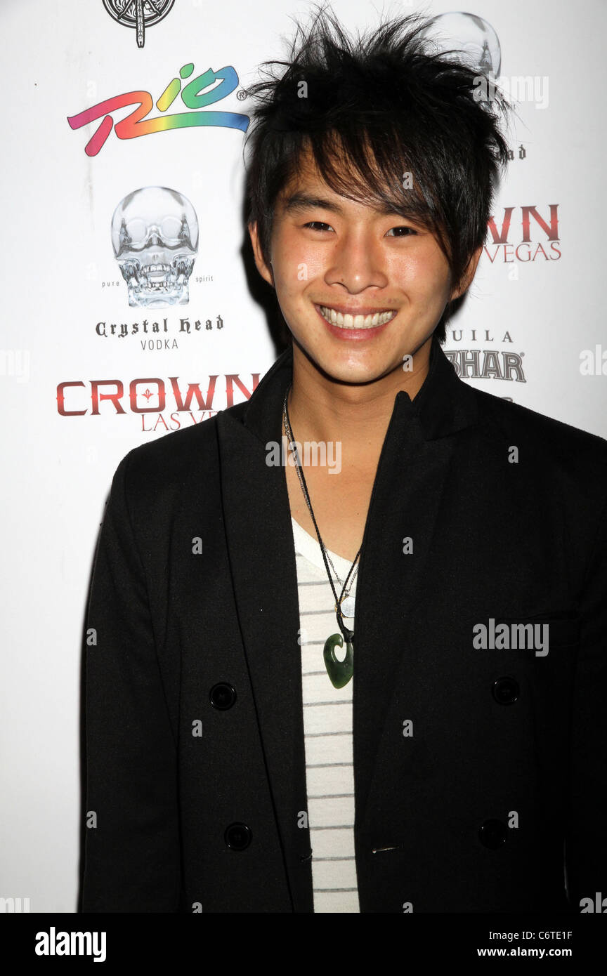 Justin chon twilight hi-res stock photography and images - Alamy