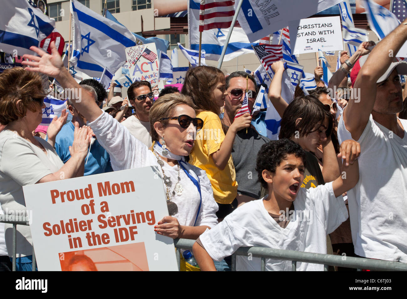 Atmosphere The Israeli Consulate held a solidarity rally in Los Angeles, as a political firestorm continued a week after Stock Photo