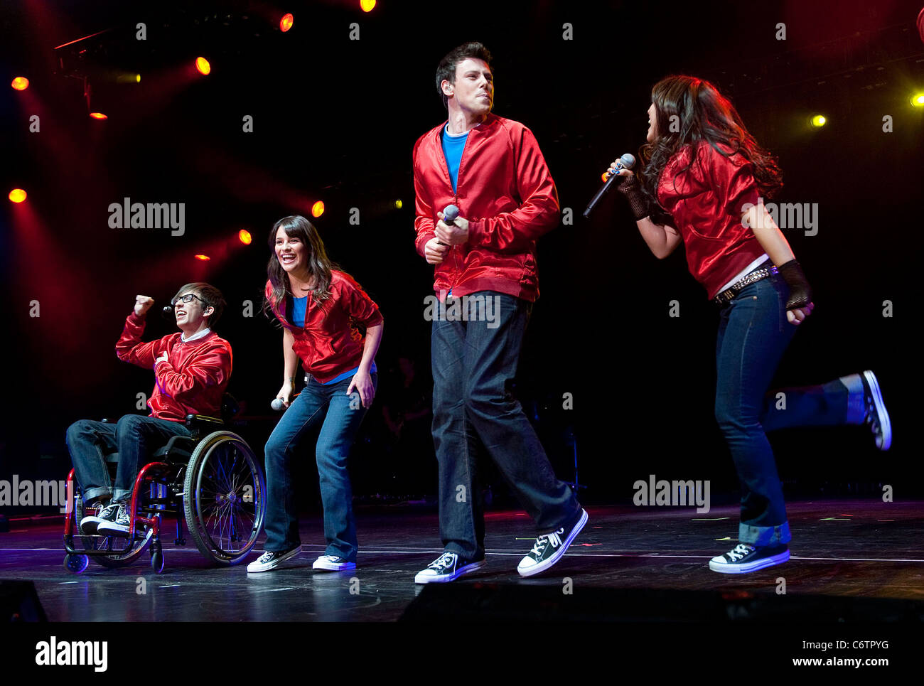 Kevin McHale, Lea Michele, Cory Monteith and Jenna Ushkowitz ‘Glee Live