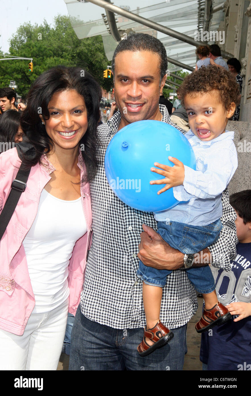 Maurice DuBois, Andrea DuBois and Brandon James DuBois Nickelodeon's