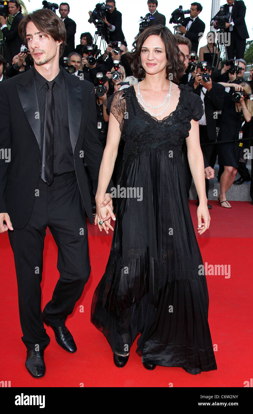 asia-argento-2010-cannes-international-film-festival-day-12-palme-d