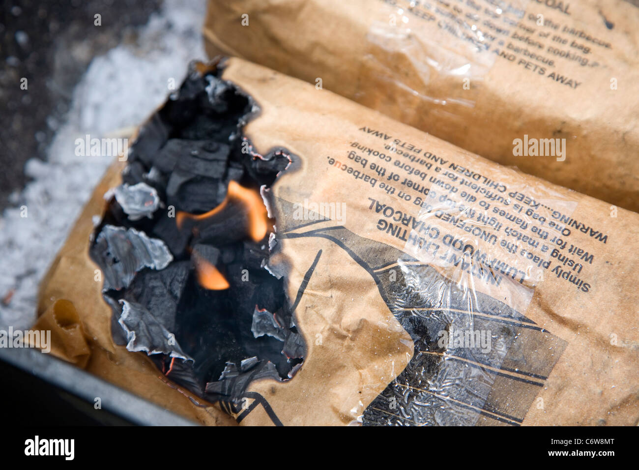 Instant lighting lumpwood charcoal