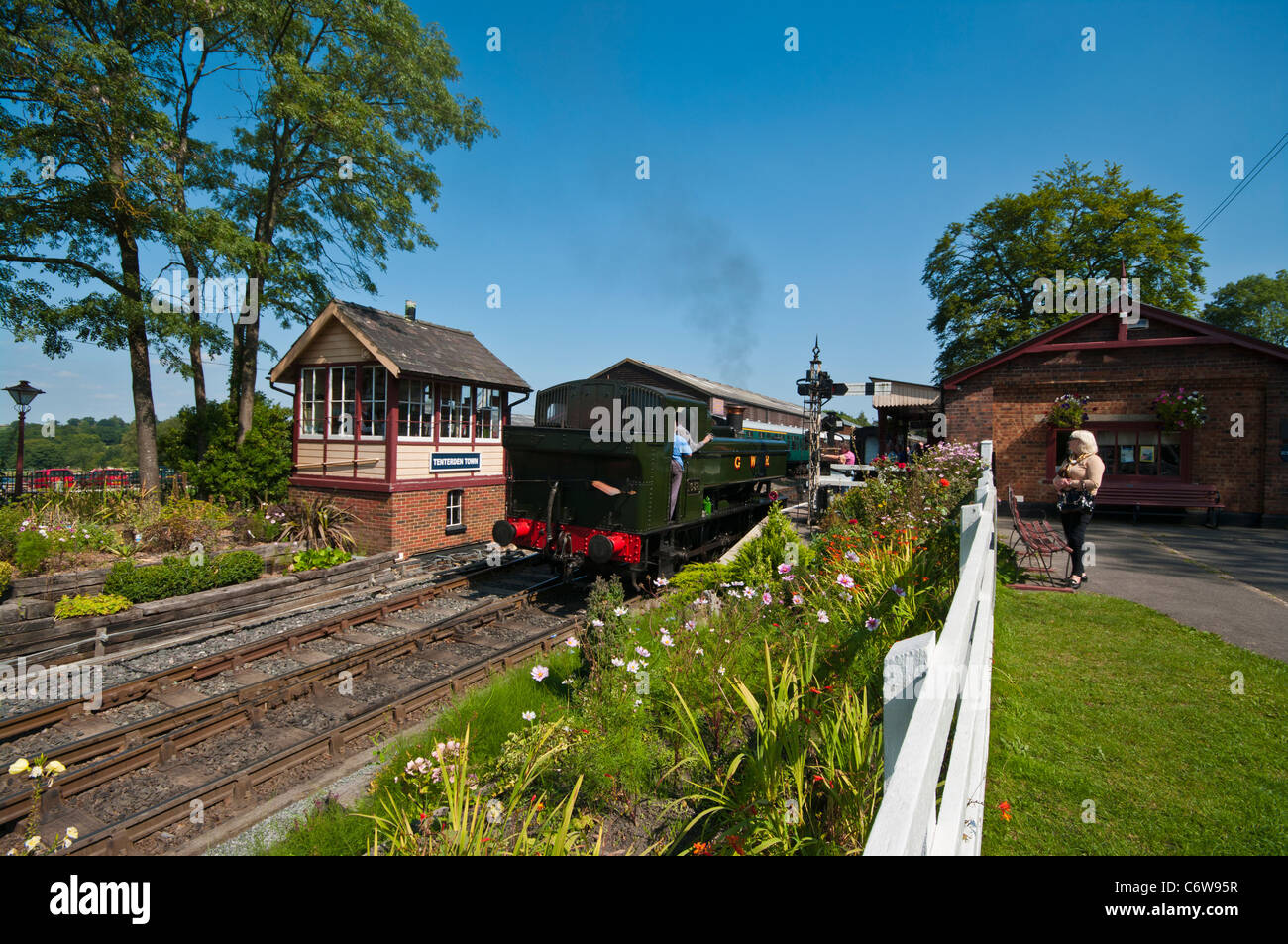 Steam Kent And & East Sussex Steam Railway Train Station