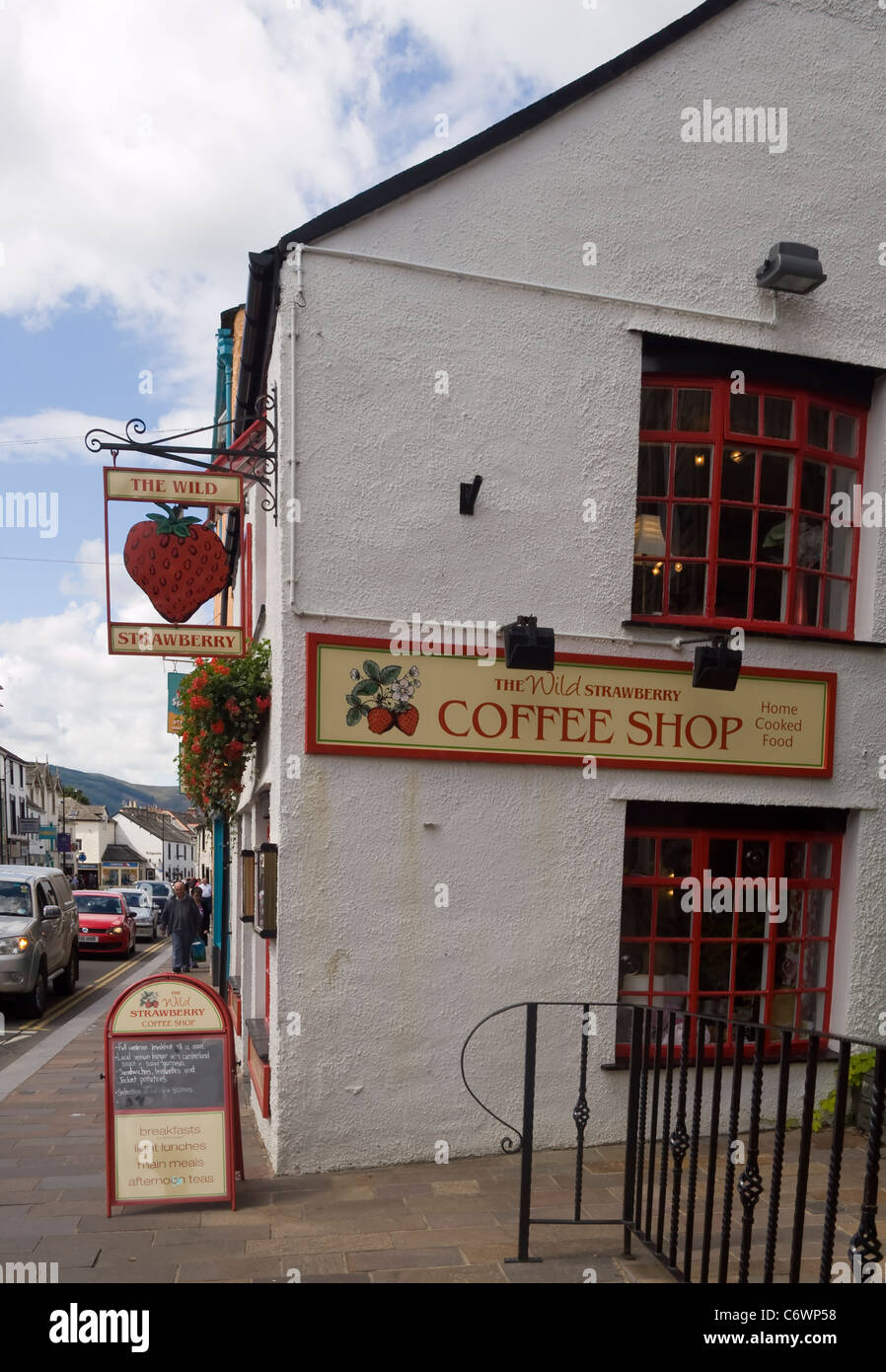 The Wild Strawberry coffee shop on Main Street, Keswick Stock Photo