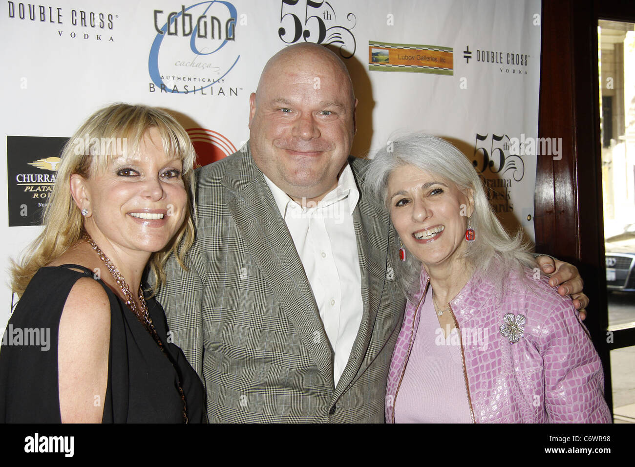 Kevin Chamberlin and Jamie deRoy The Official 2010 Drama Desk Award