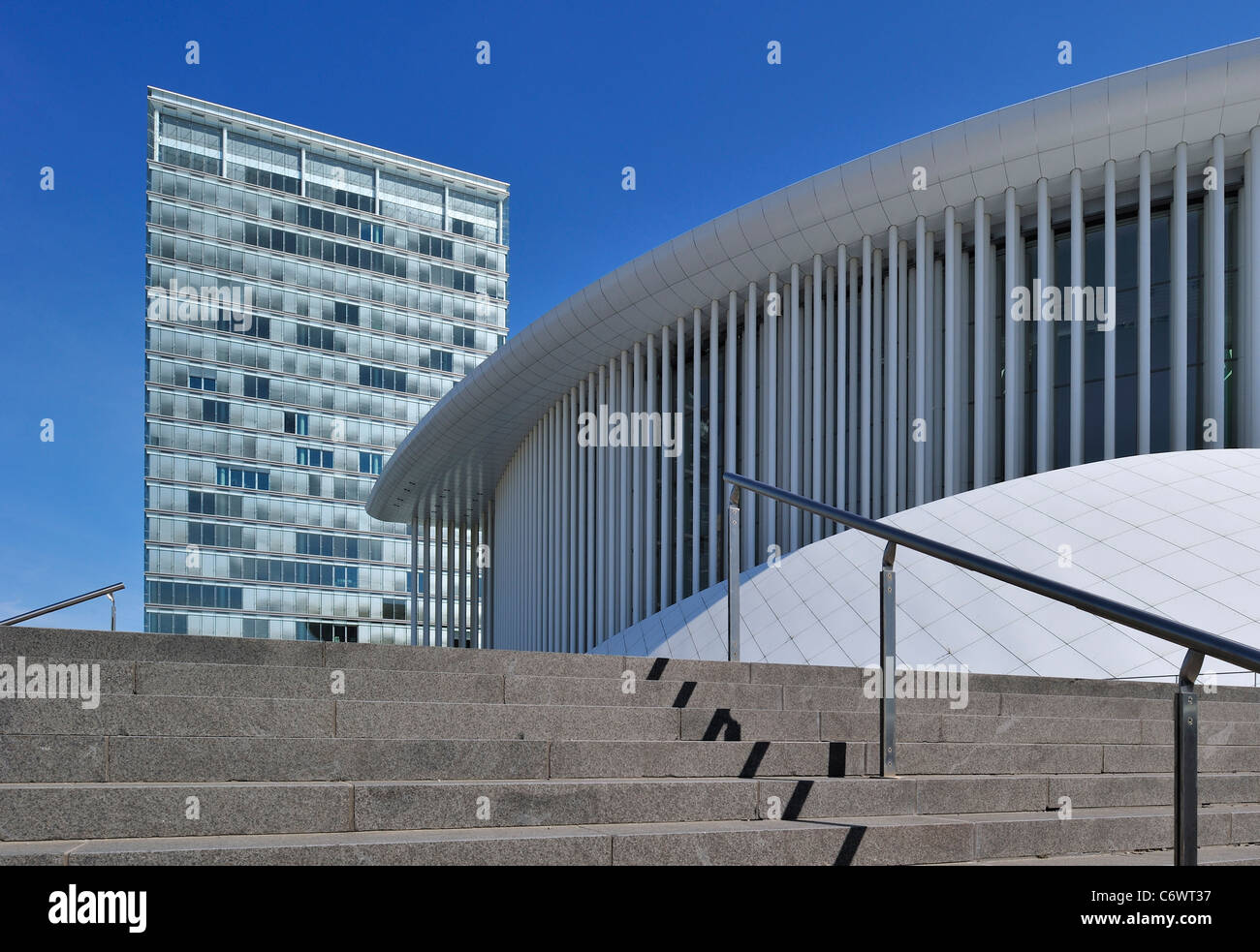 European Parliament building offices and Grande-Duchesse Joséphine-Charlotte Concert Hall / Philharmonie Luxembourg at Kirchberg Stock Photo