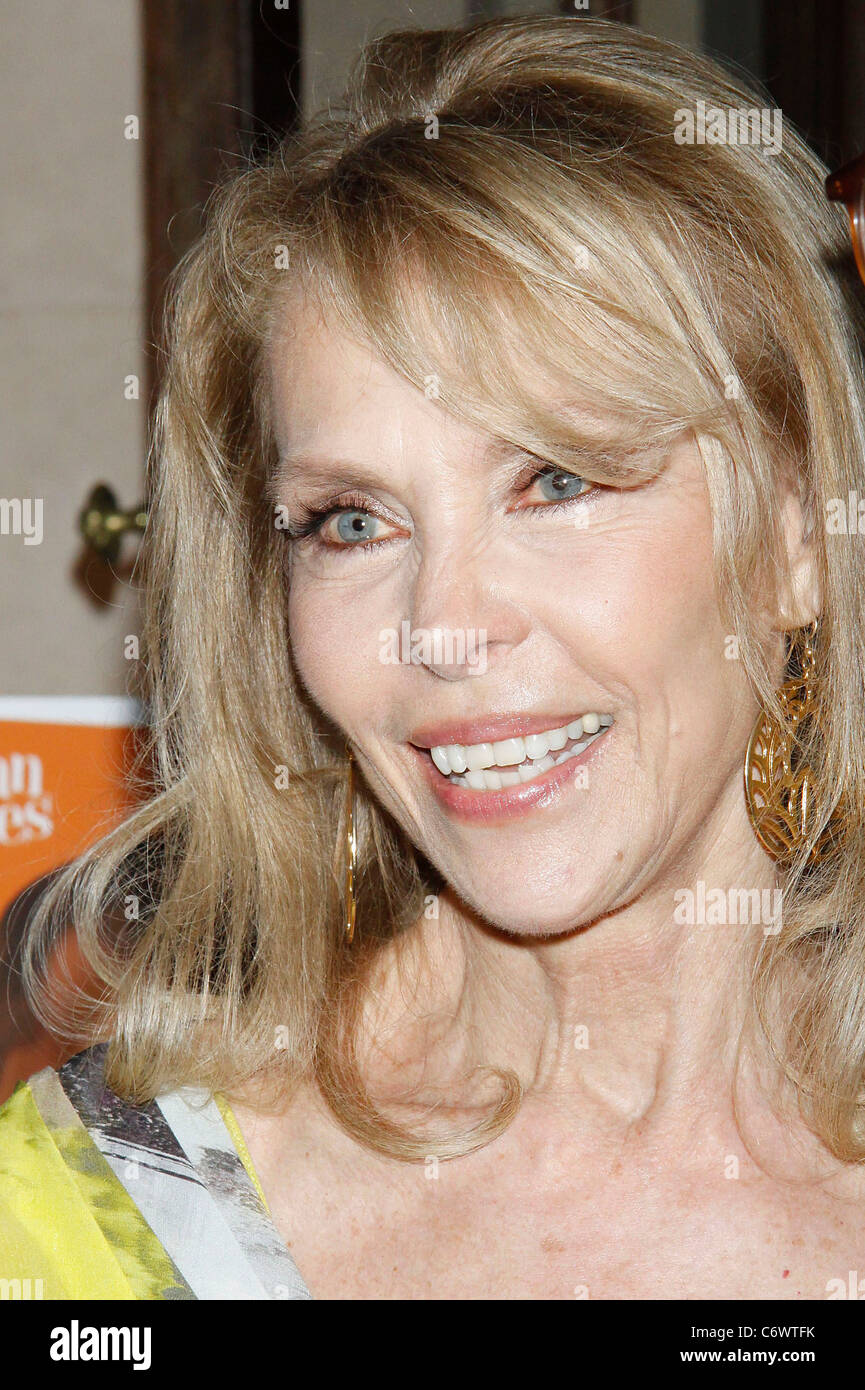 Elaine Joyce High Resolution Stock Photography and Images Alamy