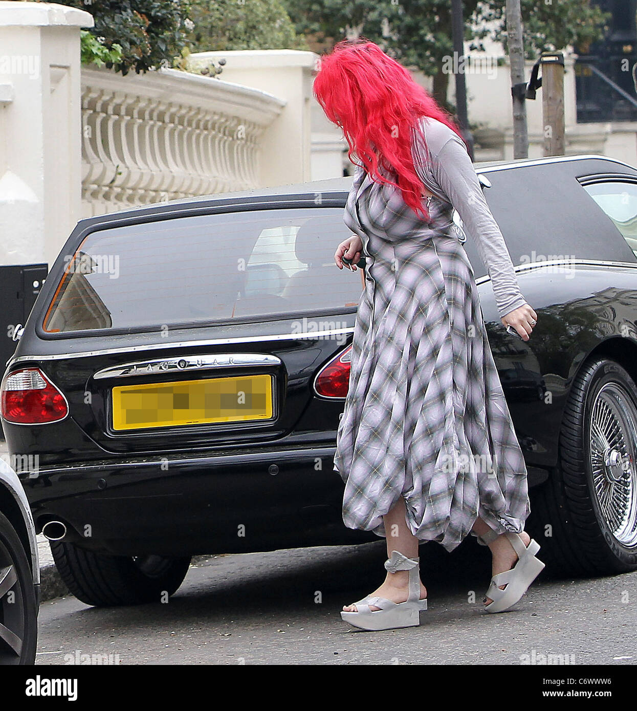 Jane Goldman arriving at a friends house in west London London, England - 26.04.10 Stock Photo