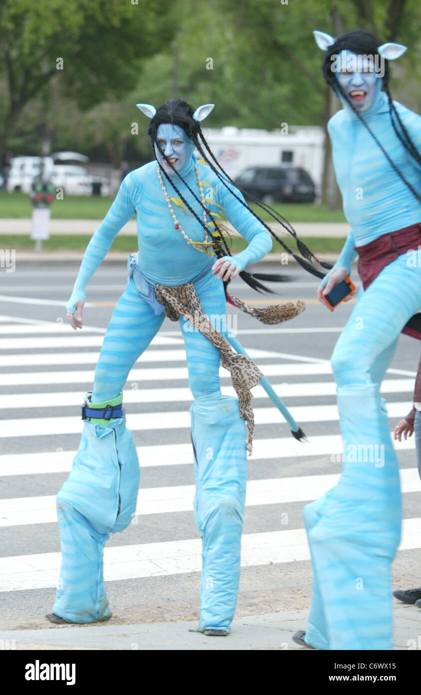 Avatar costumes hi-res stock photography and images - Alamy