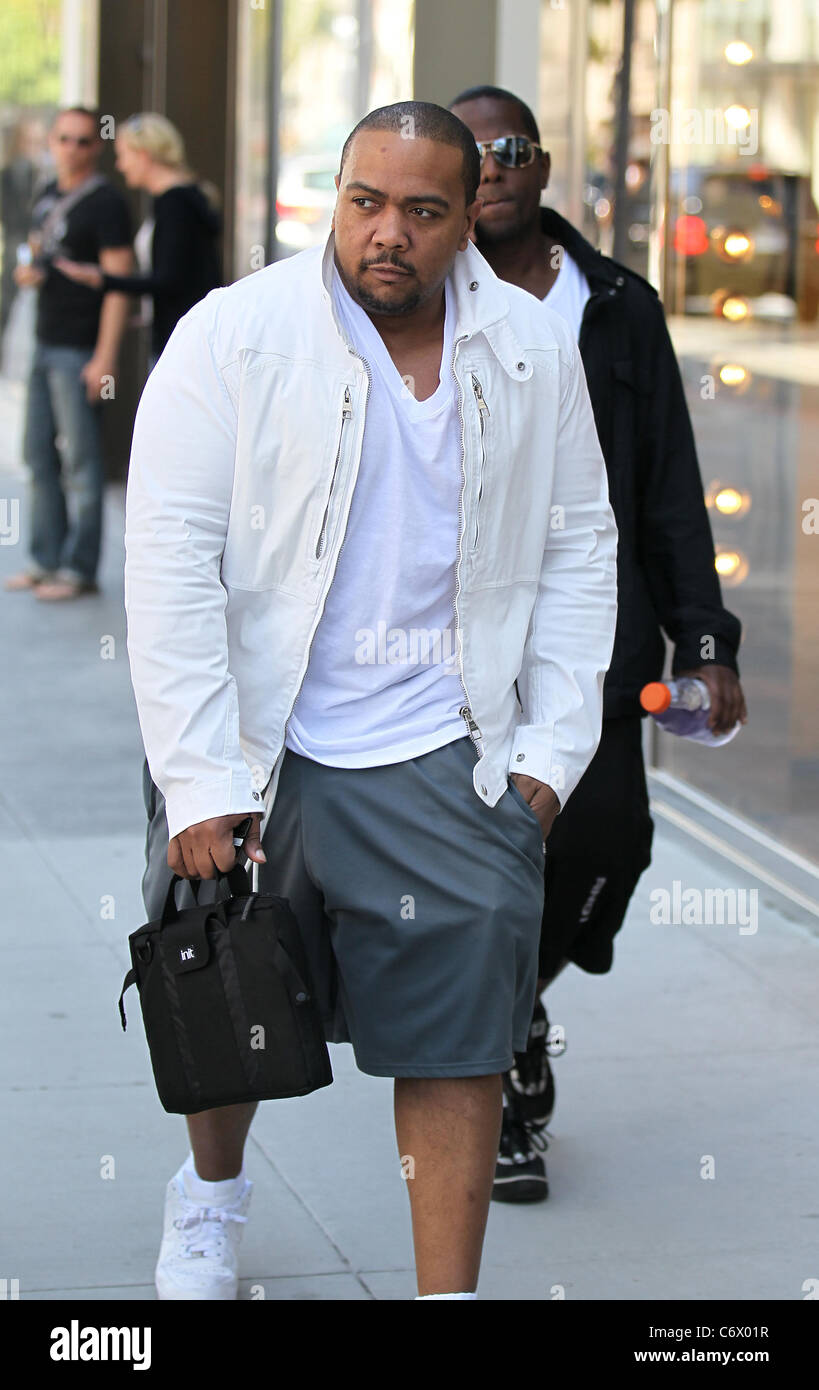 Timbaland aka Tim Mosely shopping at Louis Vuitton on Rodeo Drive