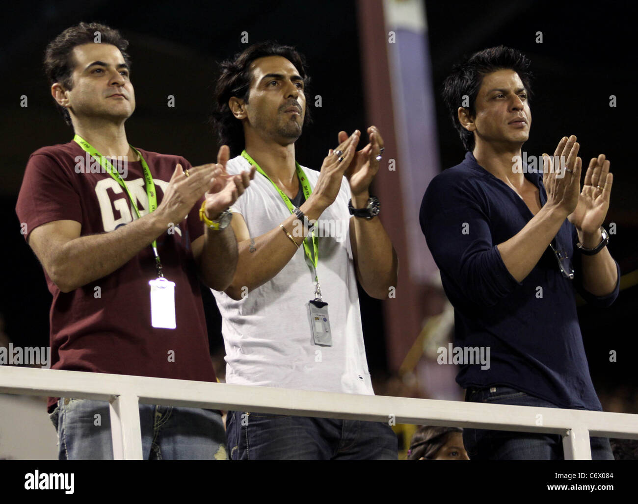 old pic  Kolkata knight riders, Shahrukh khan, Actors