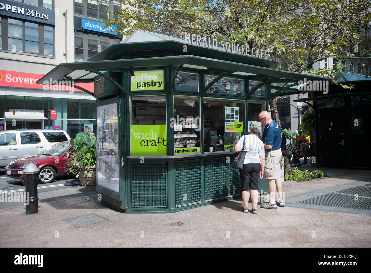 New york restaurateur hi res stock photography and images Alamy