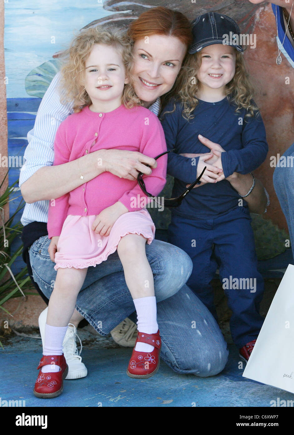 Marcia Cross Twins(00)