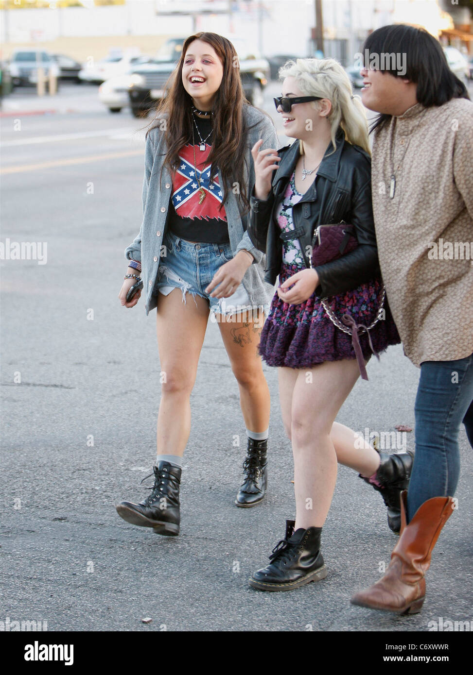 Peaches Geldof and friends were spotted leaving Happy Hours bar in