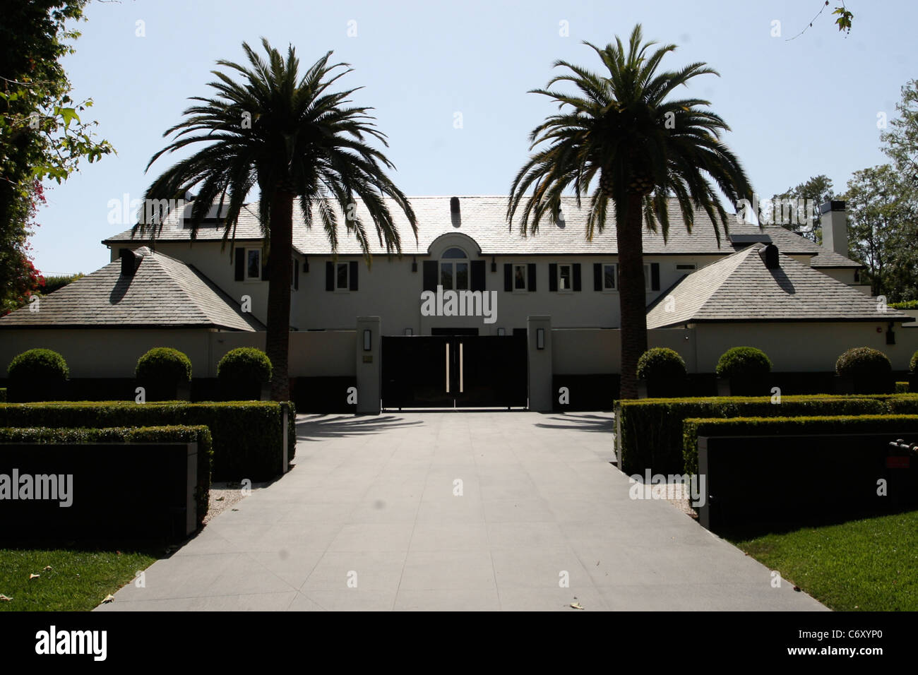 Simon cowells house in beverly hills los angeles hi-res stock