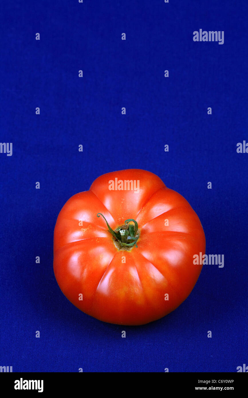 Red heirloom tomato Stock Photo Alamy