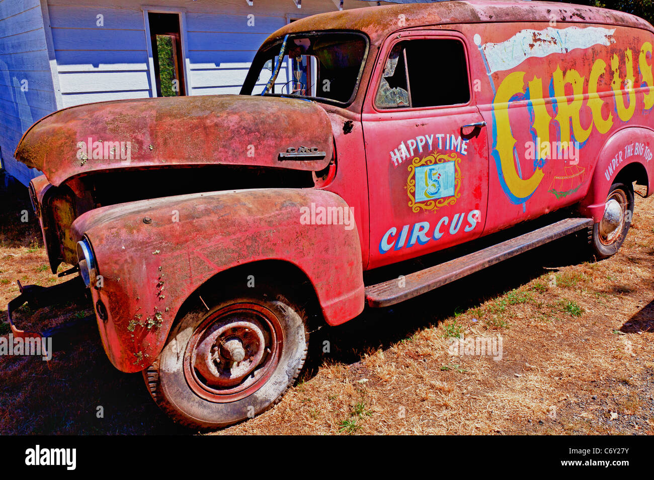 Happy Time Circus Truck, old and in disrepair Stock Photo