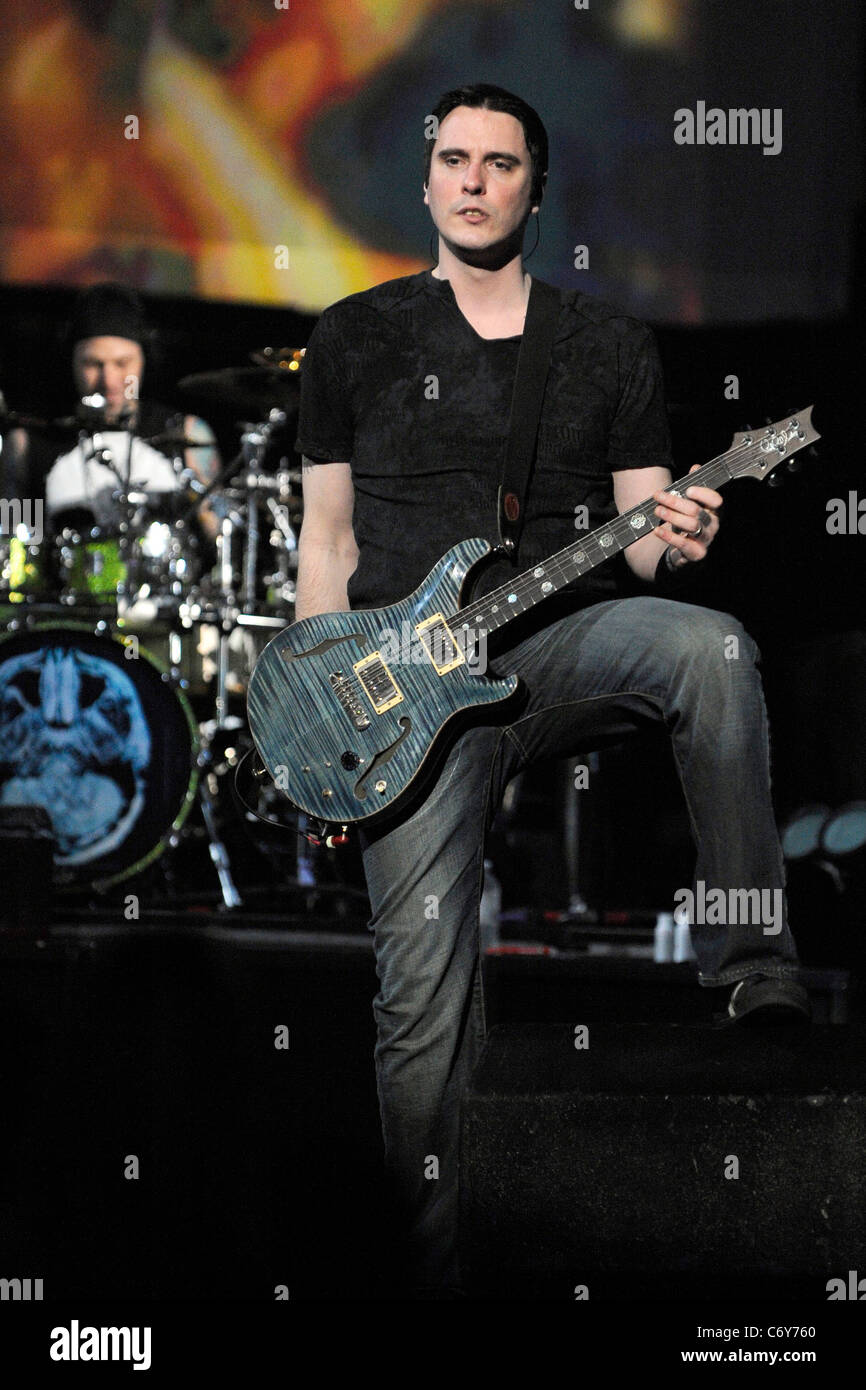 Benjamin burnley band breaking benjamin hires stock photography and images Alamy