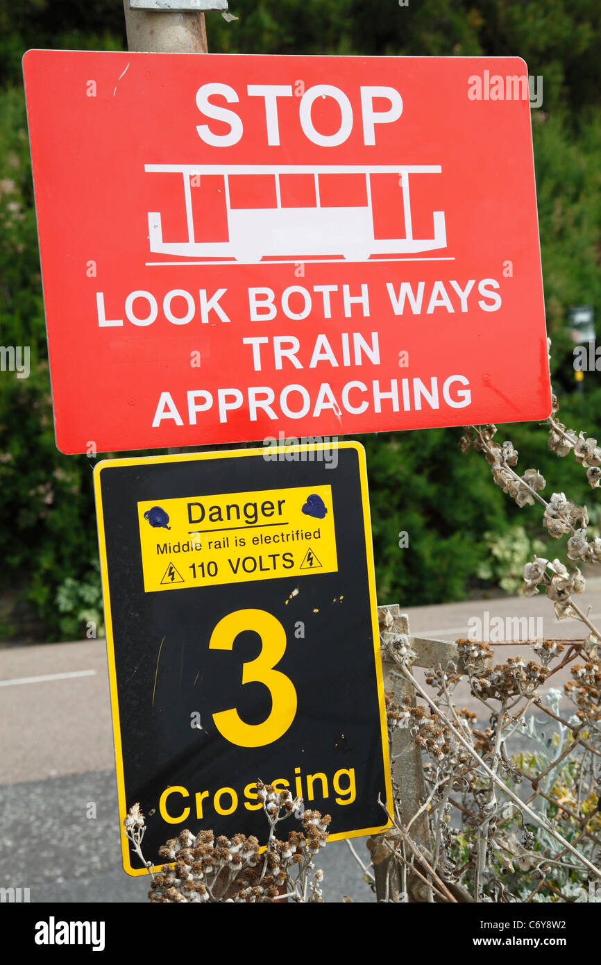 Level Crossing And Sign High Resolution Stock Photography And Images Alamy