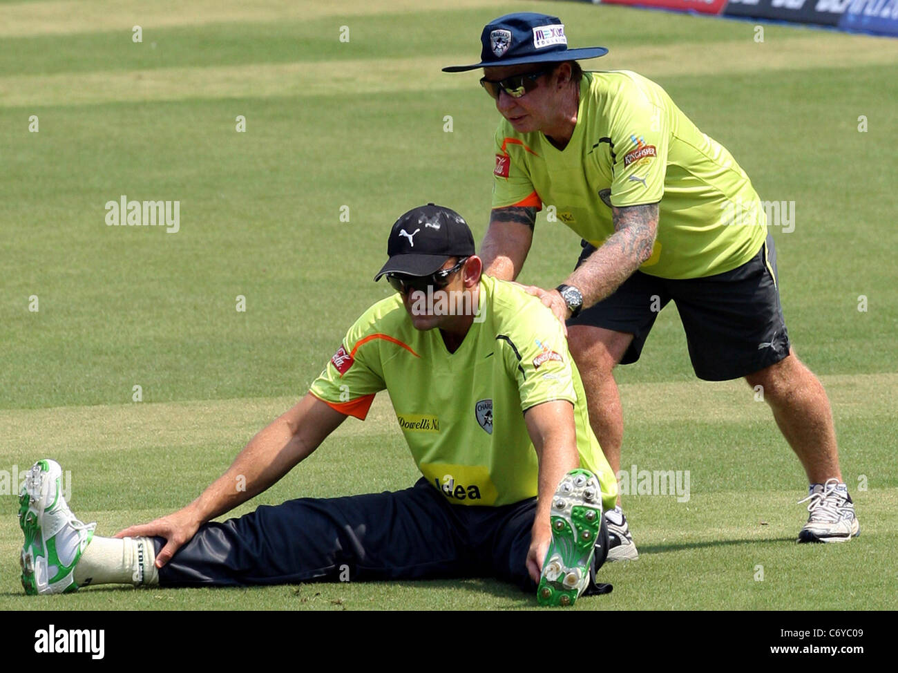 Adam Gilchrist High Resolution Stock Photography And Images Alamy