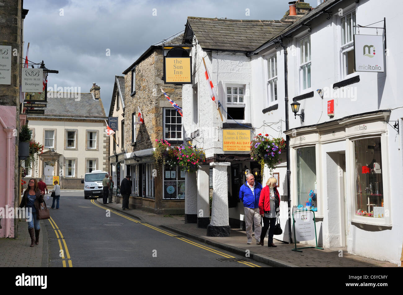 The Sun Inn on Market Street Kirkby Lonsdale Stock Photo - Alamy