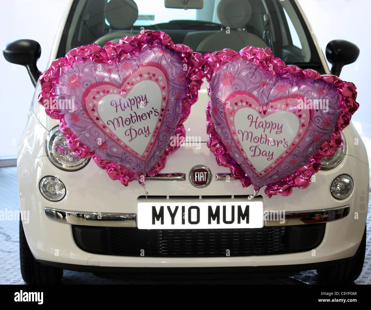 Mum Plates Are Perfect Gift Here S The Ideal Gift For Mother S Day Stock Photo Alamy