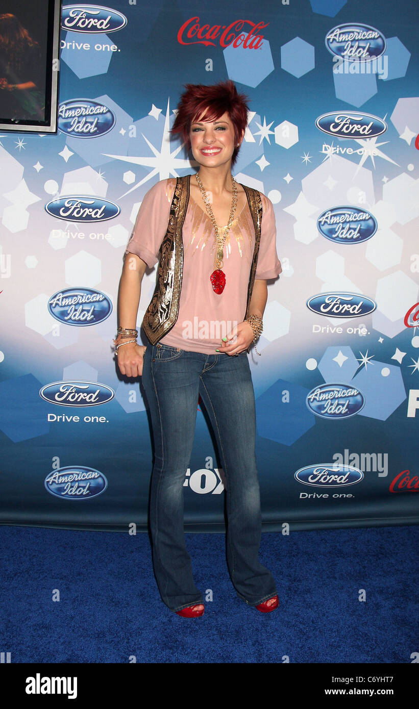 Lacey Brown The American Idol Top 12 Party for Season 9 at the Industry(02)