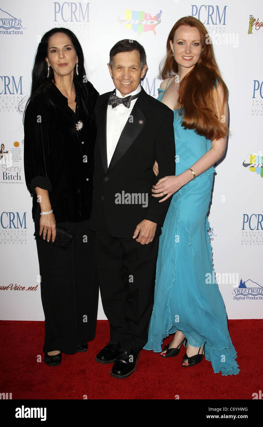 Guest, Congressman Dennis J Kucinich and his wife Elizabeth Kucinich The Art of Compassion PCRM 25th Anniversary Gala held At Stock Photo