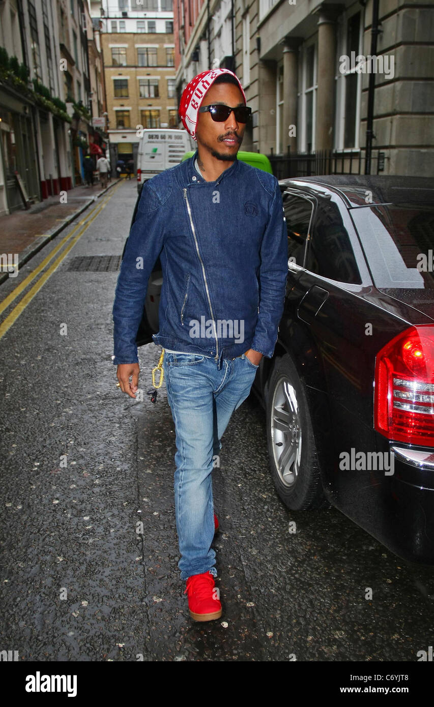 pharrell williams nerd shoes